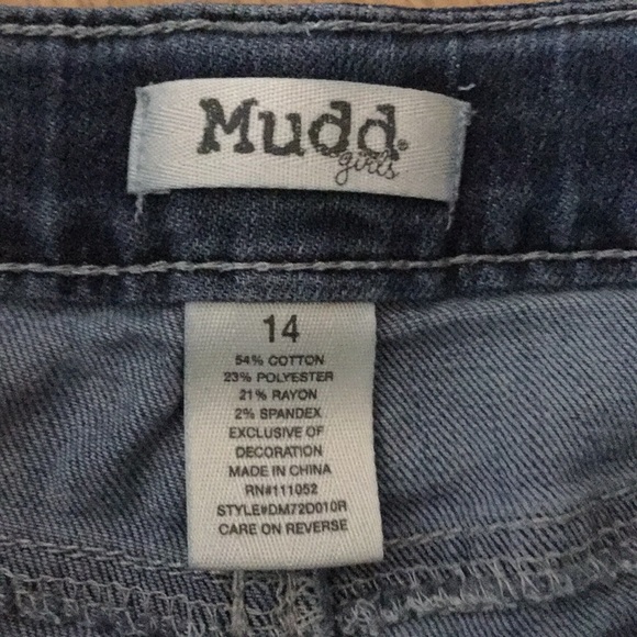 Mudd Girls Naturally Distressed Shorts Size 14 - Picture 3 of 8